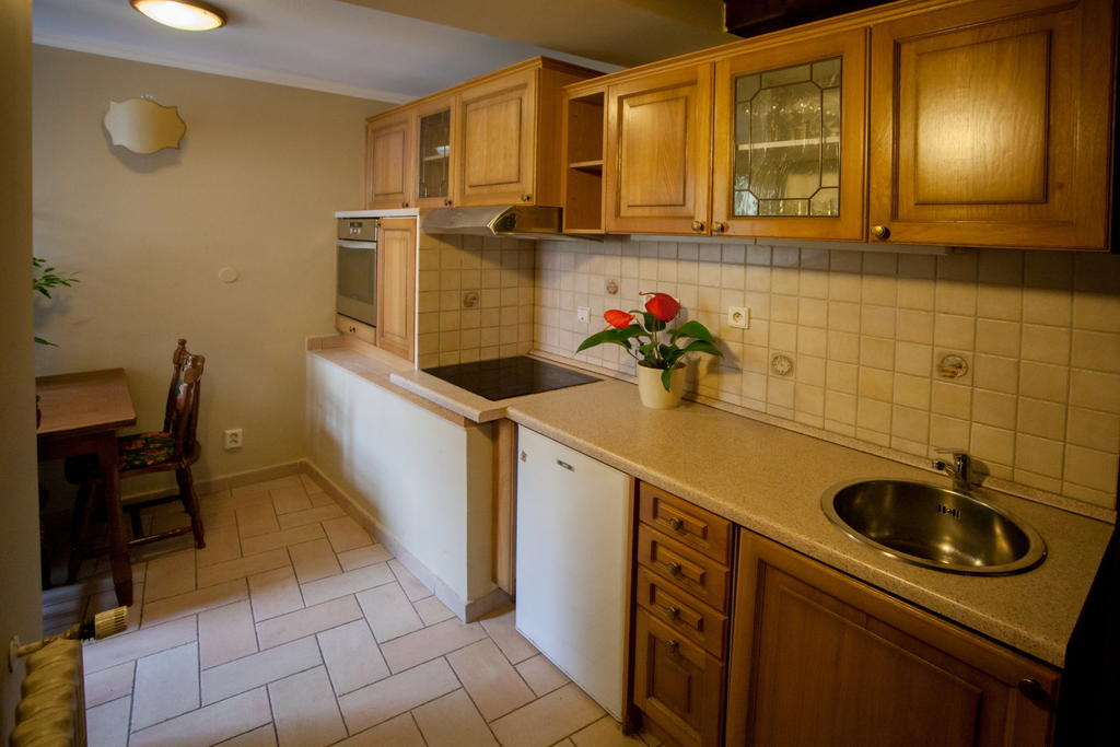 Apartment Nerudova By Interhome Praga Quarto foto
