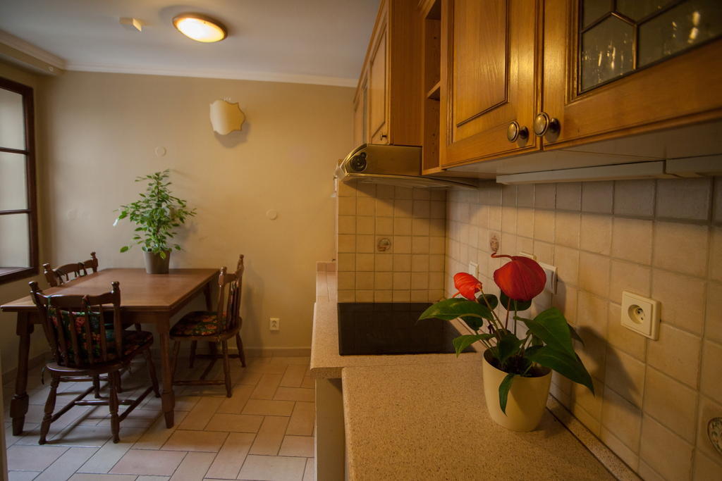 Apartment Nerudova By Interhome Praga Quarto foto