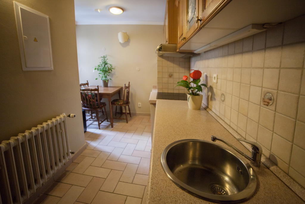 Apartment Nerudova By Interhome Praga Quarto foto
