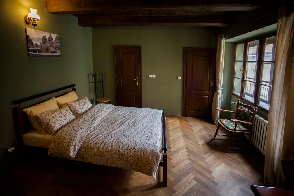 Apartment Nerudova By Interhome Praga Quarto foto